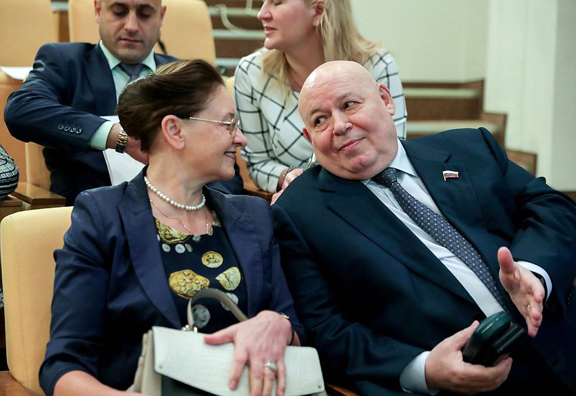 Член Комитета по региональной политике и проблемам Севера и Дальнего Востока Анатолий Тихомиров