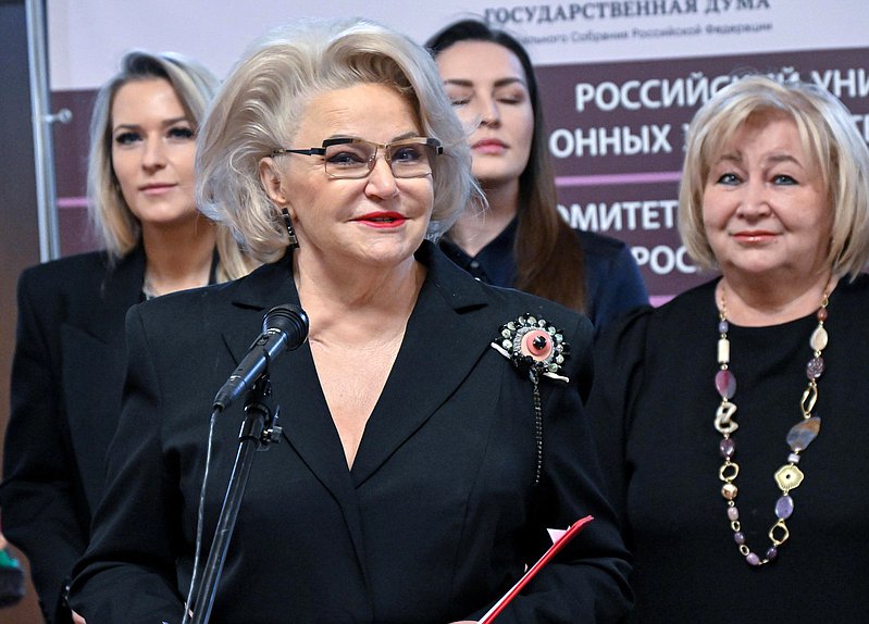 Председатель Комитета по защите семьи, вопросам отцовства, материнства и детства Нина Останина