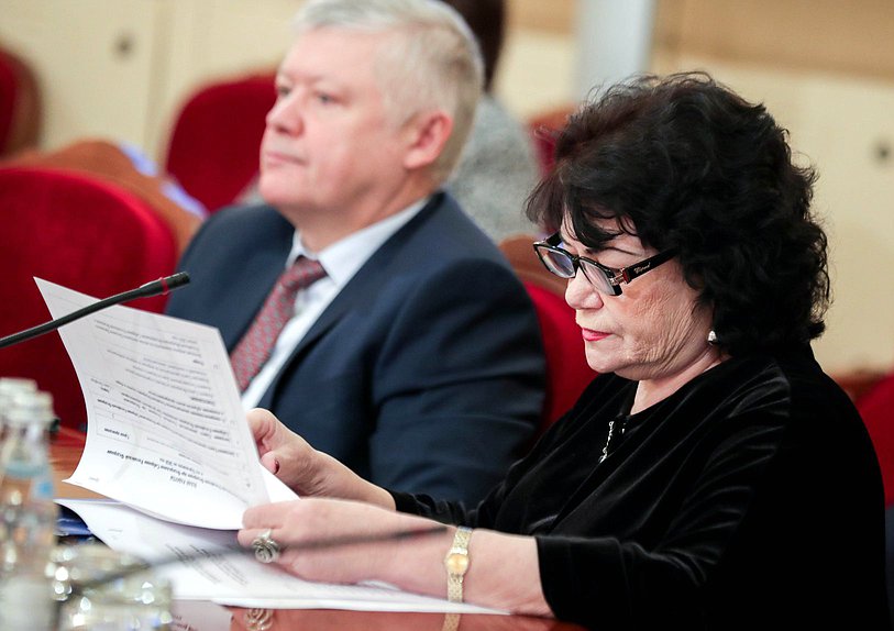 Председатель Комитета по вопросам семьи, женщин и детей Тамара Плетнева