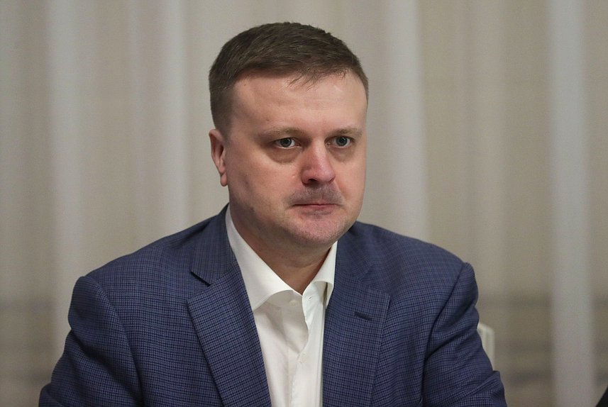 Председатель Комитета по региональной политике и местному самоуправлению Алексей Диденко