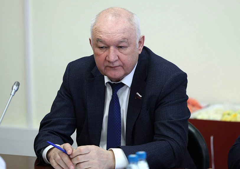 Первый заместитель Председателя Комитета Ильдар Гильмутдинов