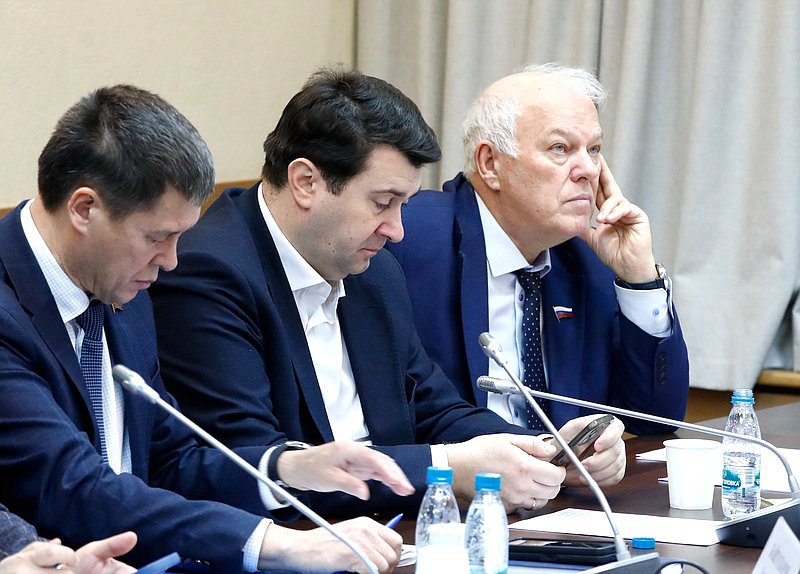 Заместитель Председателя Комитета по экологии, природным ресурсам и охране окружающей среды Анатолий Грешневиков