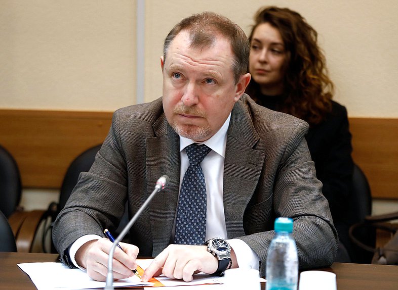 Рабочее совещание Комитета по охране здоровья на тему «Медико-социальное сопровождение семей с орфанными заболеваниями»