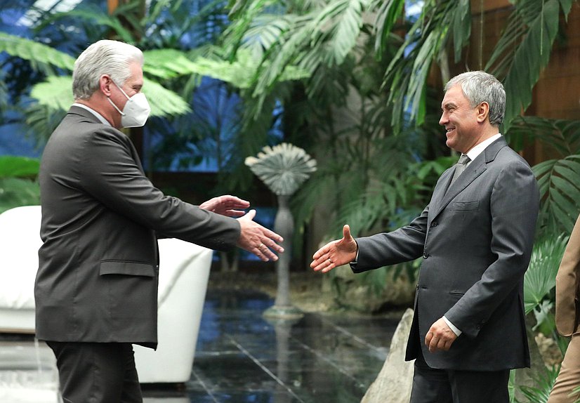 El Jefe de la Duma Estatal, Vyacheslav Volodin, y el Primer Secretario del Comité Central del Partido Comunista y el Presidente de la República de Cuba, Miguel Díaz-Canel Bermúdez