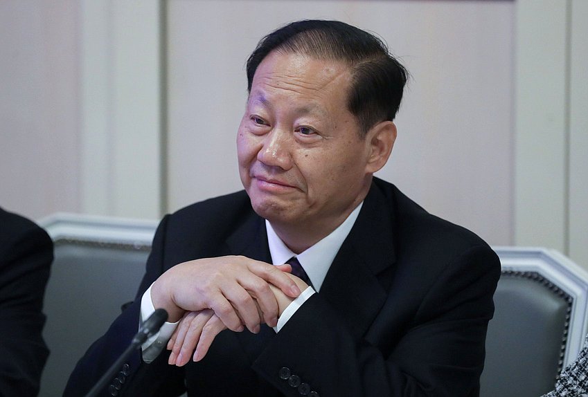 Заместитель Председателя Постоянного комитета Всекитайского собрания народных представителей Пэн Цинхуа