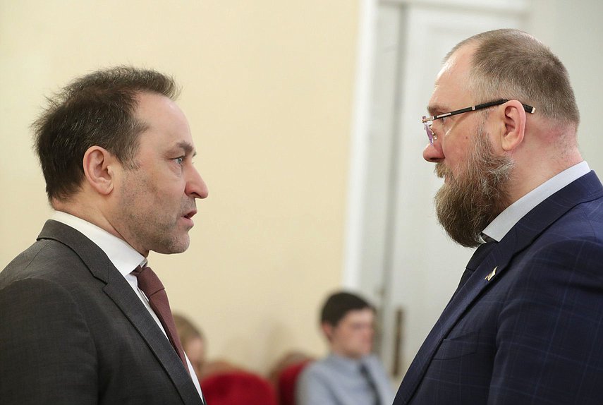 Председатель Комитета по физической культуре и спорту Дмитрий Свищев и Заместитель Председателя Комитета Сергей Бурлаков