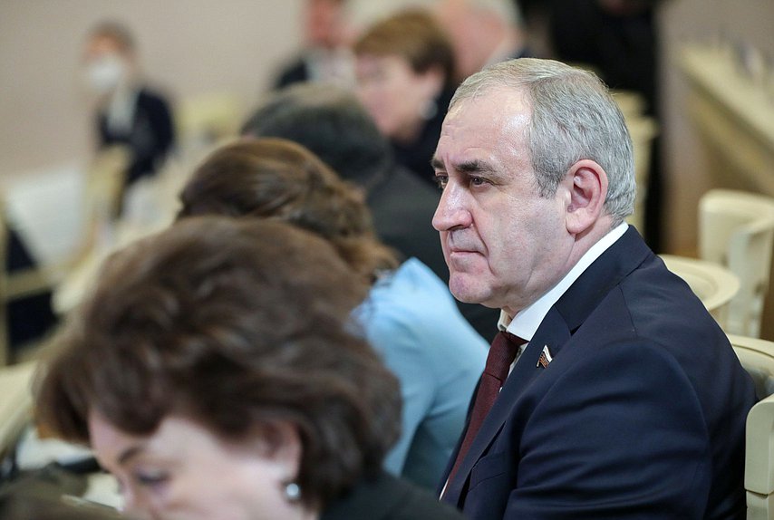 Заместитель Председателя Государственной Думы Сергей Неверов