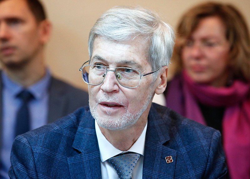 Круглый стол Комитета по экологии, природным ресурсам и охране окружающей среды на тему «О состоянии водных биологических ресурсов и среды их обитания»