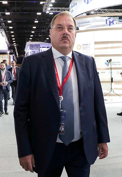 Председатель Комитета по физической культуре, спорту, туризму и делам молодежи Борис Пайкин