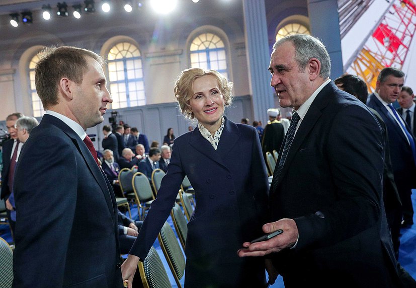 Deputy Chairmen of the State Duma Irina Iarovaia and Sergei Neverov
