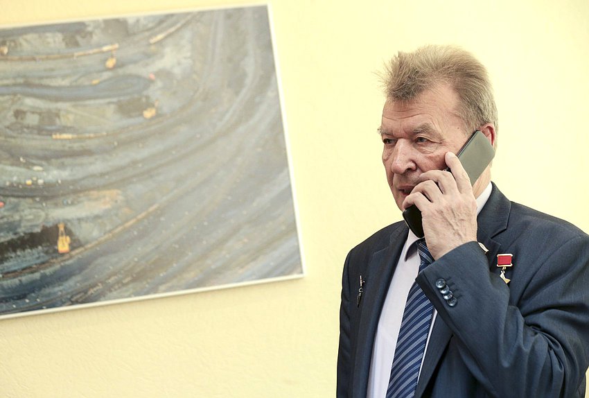 Член Комитета по природным ресурсам, собственности и земельным отношениям Николай Антошкин