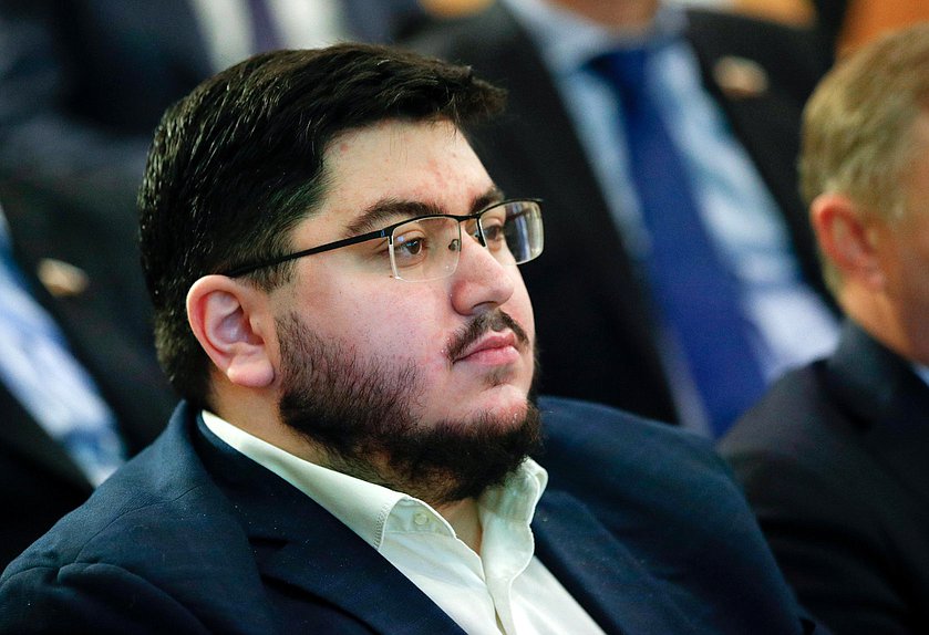 Заместитель Председателя Комитета по экологии, природным ресурсам и охране окружающей среды Георгий Арапов