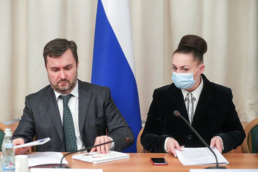 Заместители Председателя Комитета по экологии и охране окружающей среды Кирилл Черкасов и Елена Серова