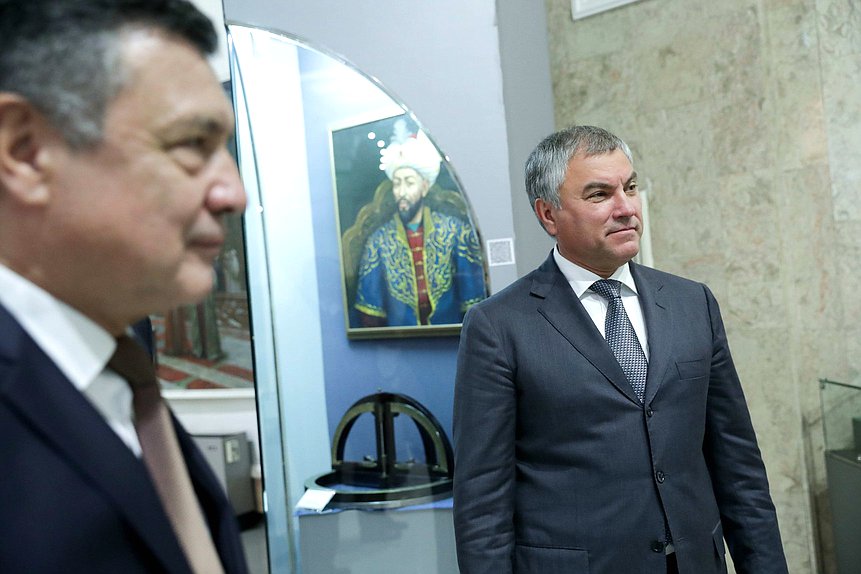 Speaker of the Legislative Chamber of the Oliy Majlis Nuriddinjon Ismailov and Chairman of the State Duma Viacheslav Volodin