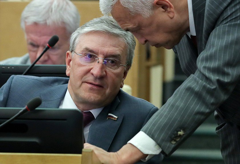 Член Комитета по бюджету и налогам Айрат Фаррахов