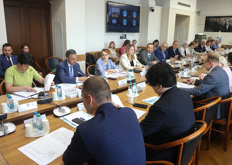 Рабочее совещание Комитета по охране здоровья на тему «Вакцинопрофилактика менингококковой инфекции»