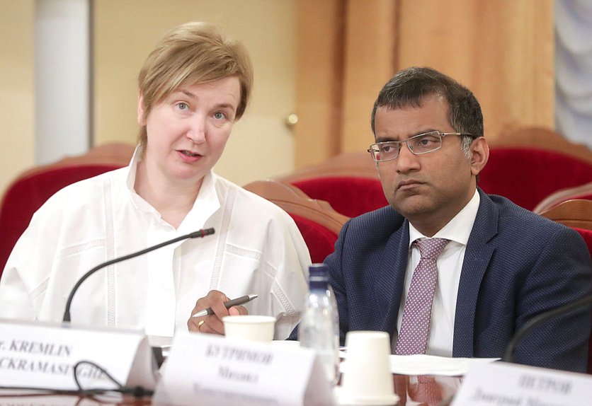 Круглый стол Комитета по труду, социальной политике и делам ветеранов на тему «Социальная значимость соблюдения санитарных норм для продуктов питания в России»