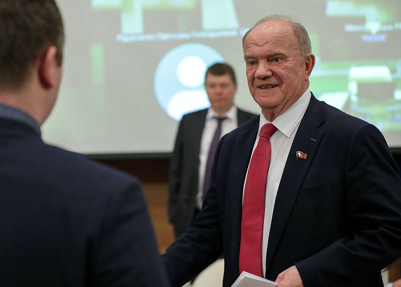 Руководитель фракции КПРФ Геннадий Зюганов