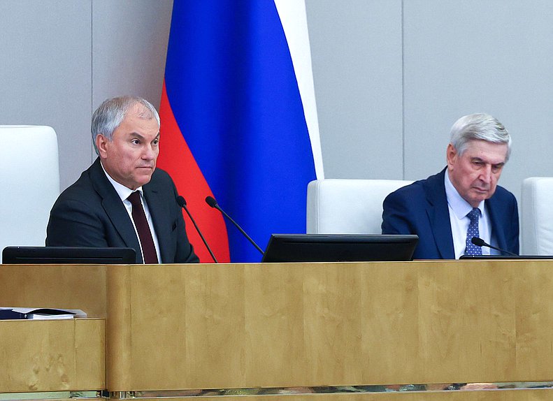 Председатель Государственной Думы Вячеслав Володин и Первый заместитель Председателя Государственной Думы Иван Мельников