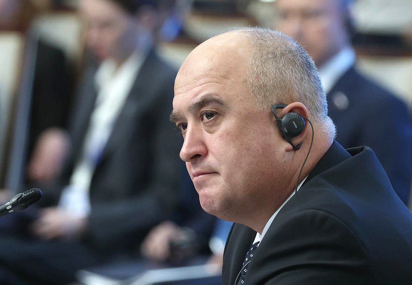 Председатель Маджлиси милли Маджлиси Оли Республики Таджикистан Файзали Идизода