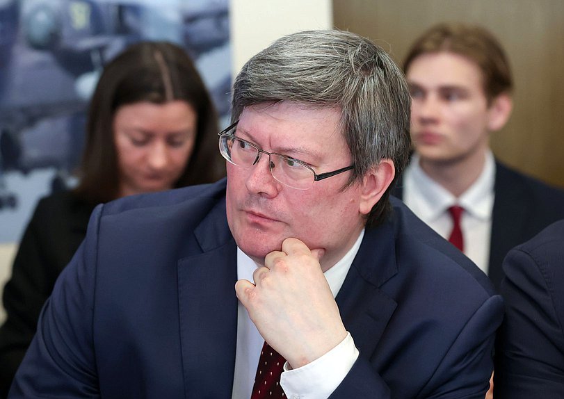 Заседание Комитета по промышленности и торговле с участием Министра промышленности и торговли РФ Антона Алиханова