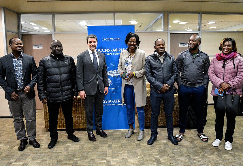 First Deputy Chairman of the Committee on Informational Policy, Technologies and Communications Alexander Yushchenko and members of the parliamentary delegation from Kenya