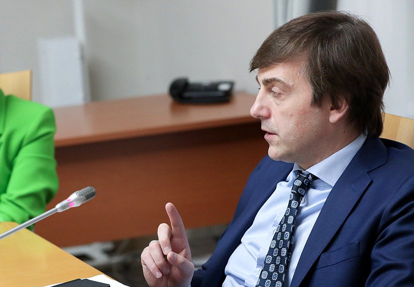 Министр просвещения РФ Сергей Кравцов