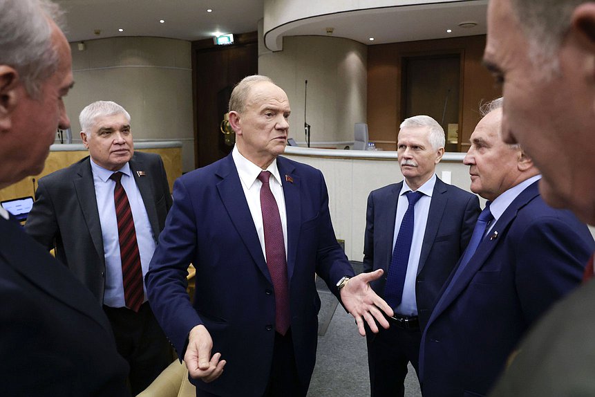 Руководитель фракции КПРФ Геннадий Зюганов