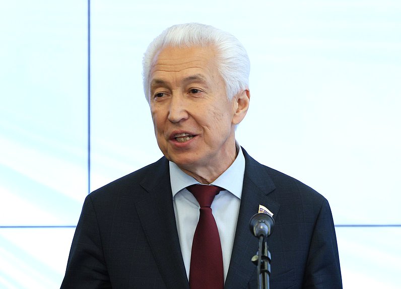 Руководитель фракции "Единая Россия" Владимир Васильев