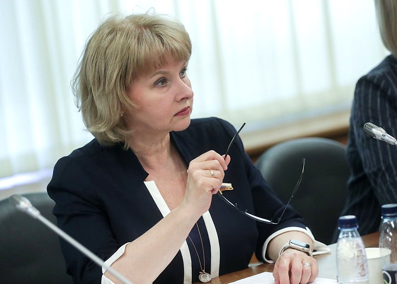 Член Комитета по охране здоровья Вероника Власова