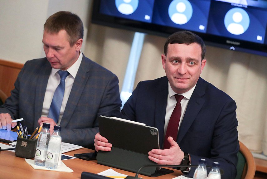 Парламентские слушания на тему «Совершенствование правового регулирования предоставления гражданам земельных участков, находящихся в государственной или муниципальной собственности и расположенных в Арктической зоне РФ и на других территориях Севера, Сибири и Дальнего Востока РФ»