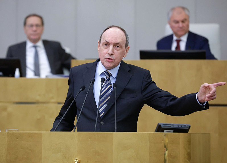 Первый заместитель Председателя Комитета по международным делам Вячеслав Никонов