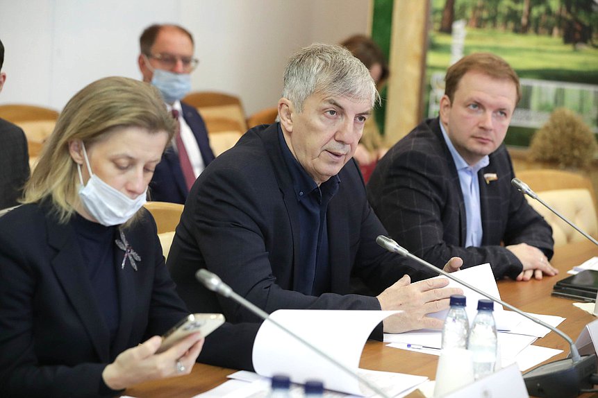 Член Комитета по малому и среднему предпринимательству Хизри Абакаров