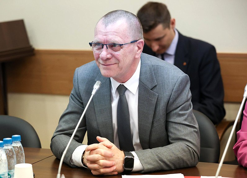 Заседание Комитета по просвещению