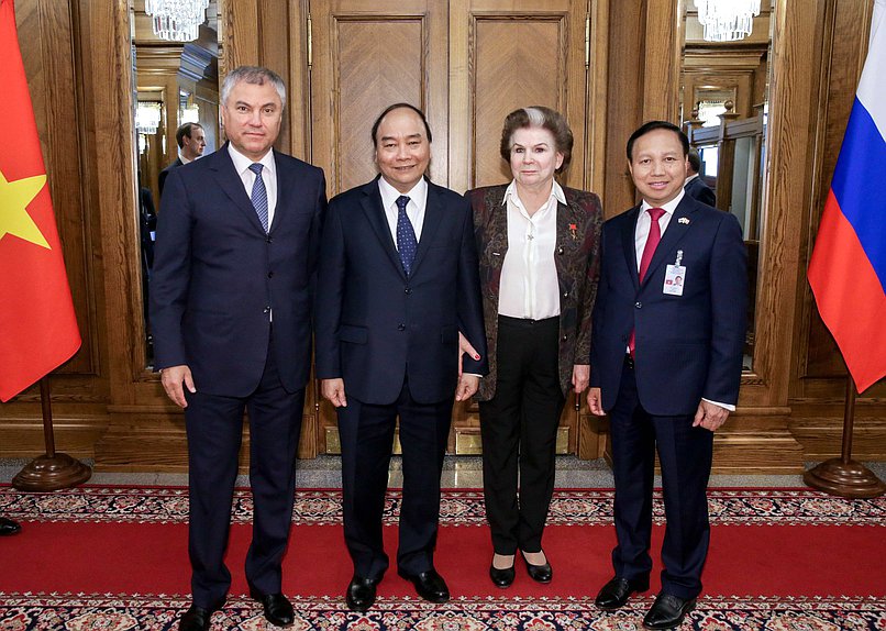 Chairman of the State Duma Viacheslav Volodin, Prime Minister of the Socialist Republic of Vietnam Nguyễn Xuân Phúc and Deputy Chairwoman of the Committee on Federal System and Issues of Local Self-Government Valentina Tereshkova