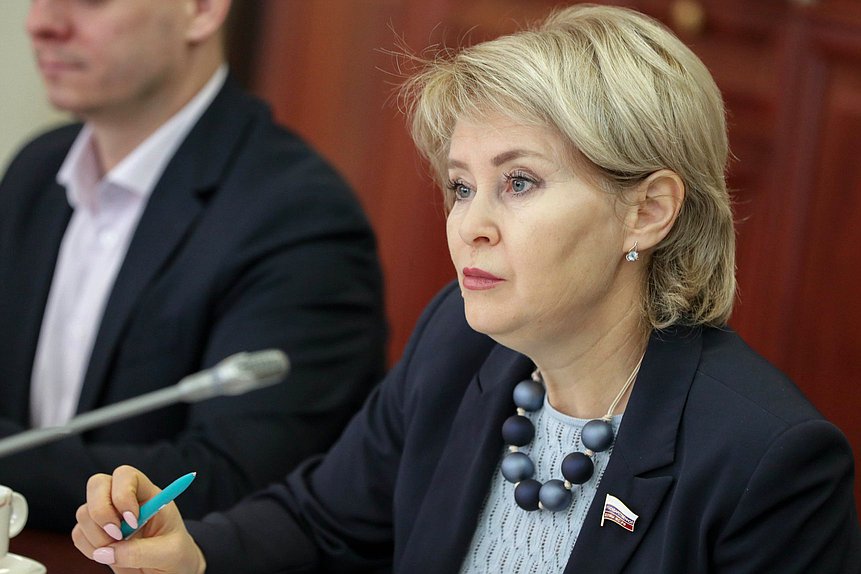 Член Комитета по просвещению Эльвира Аиткулова