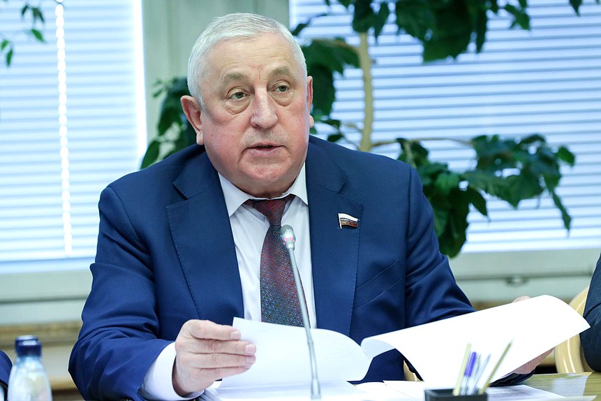 Председатель Комитета по развитию Дальнего Востока и Арктики Николай Харитонов