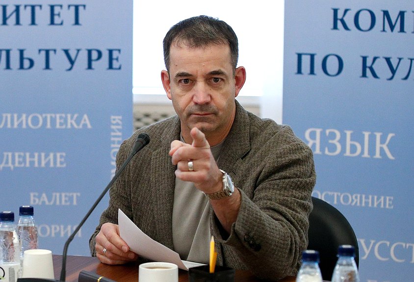 Первый заместитель Председателя Комитета по культуре Дмитрий Певцов
