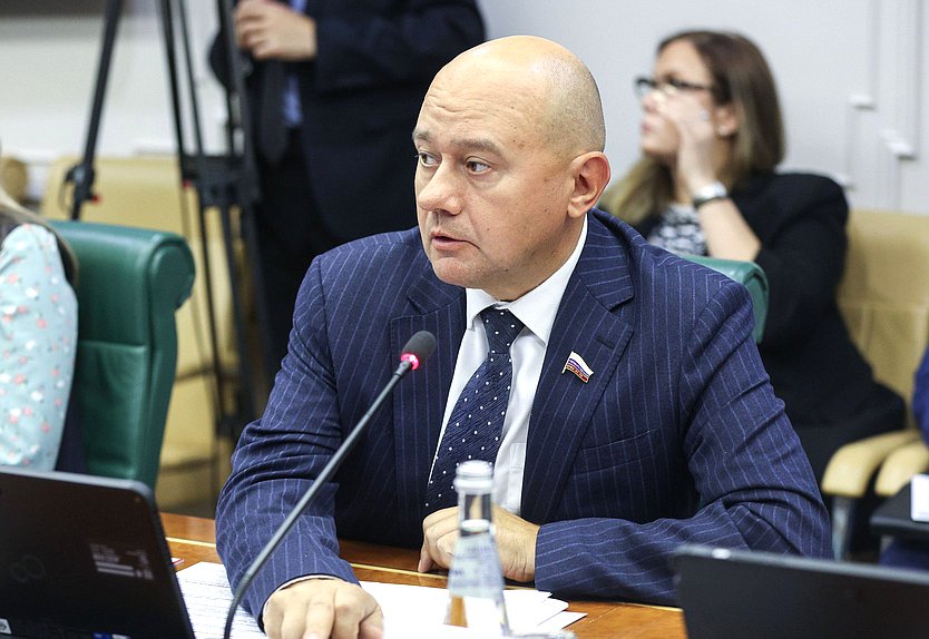 Reunión ordinaria de la Comisión Parlamentaria de investigación de los actos delictivos cometidos contra niños por el régimen de Kiev