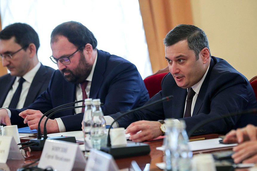 Председатель Комитета по информационной политике, информационным технологиям и связи Александр Хинштейн