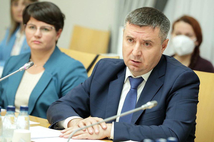 Заседание Комитета по вопросам семьи, женщин и детей