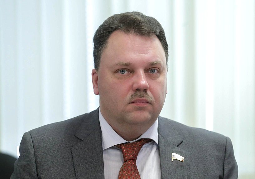 Заместитель Председателя Комитета по экономической политике Артем Кирьянов