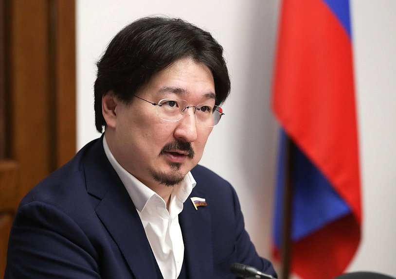 Председатель Комитета по охране здоровья Бадма Башанкаев