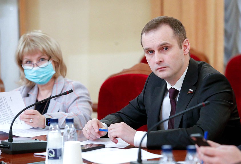 Заместитель Председателя Комитета по охране здоровья Сергей Леонов