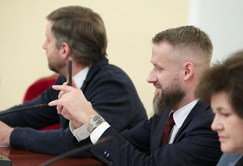 Заседание рабочей группы при Комитете по физической культуре и спорту на тему «Развитие массового спорта в Российской Федерации»