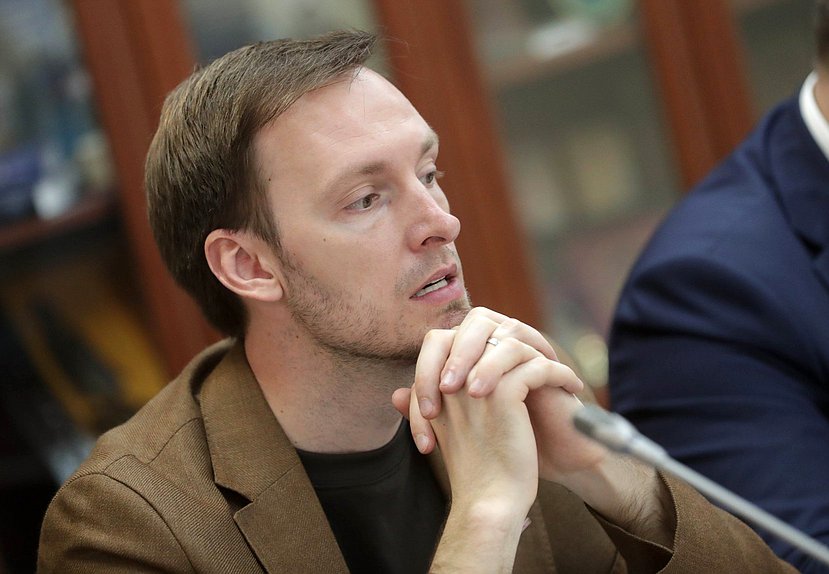 Заседание рабочей группы по вопросу внесения изменений в Федеральный закон «О молодежной политике в РФ»