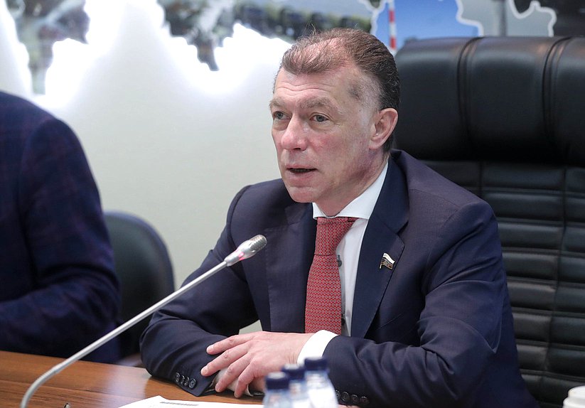 Председатель Комитета по экономической политике Максим Топилин