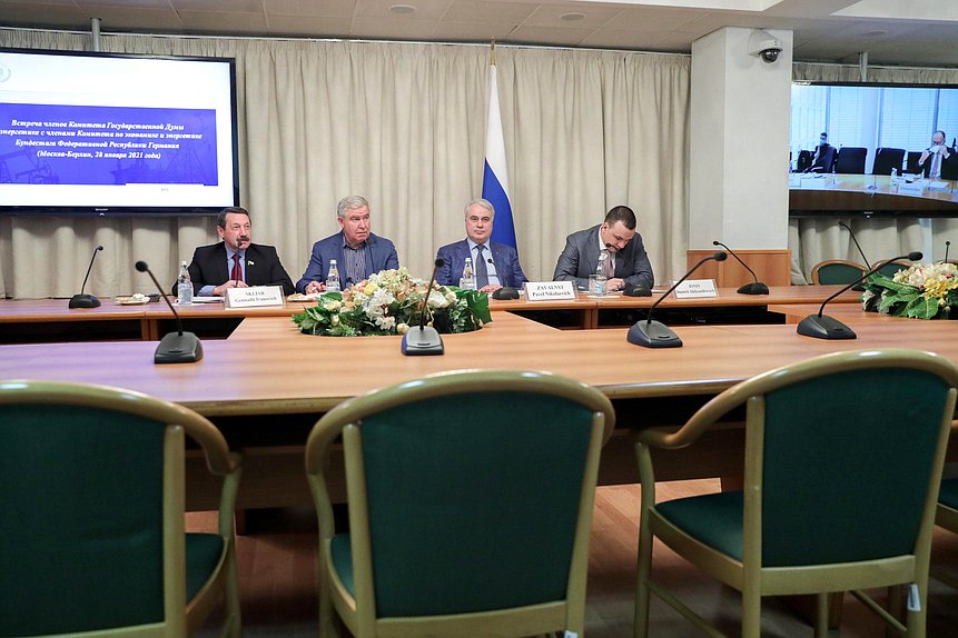 Chairman of the Committee on Energy Pavel Zavalnyi, First Deputy Chairman of the Committee Sergei Esiakov and members of the Committee Gennadii Skliar and Dmitrii Ionin