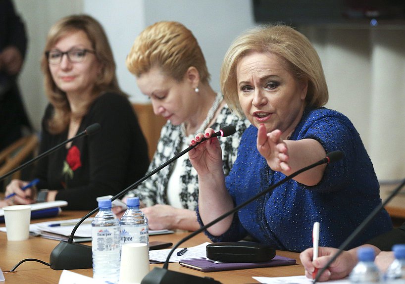 Заместитель Председателя Комитета по образованию и науке Любовь Духанина