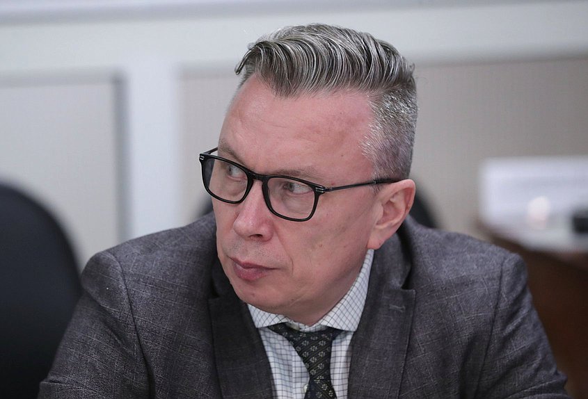 Заседание экспертного совета по развитию электронной и радиоэлектронной промышленности при Комитете по промышленности и торговле